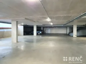 Pronájem garáže, Brno, Košinova, 15 m2