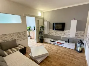 Prodej bytu 3+1, Liberec, nám. Tržní, 62 m2
