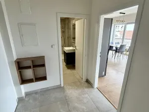 Pronájem bytu 2+kk, Praha - Libeň, Chlumčanského, 95 m2