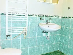 Pronájem bytu 2+kk, Ústí nad Labem, Koněvova, 41 m2