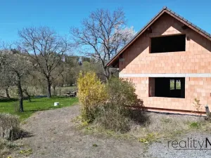 Prodej rodinného domu, Rovensko pod Troskami, 252 m2