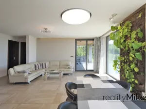 Prodej rodinného domu, Křižany, 470 m2