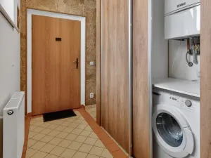Pronájem bytu 2+kk, Praha - Holešovice, Poupětova, 64 m2
