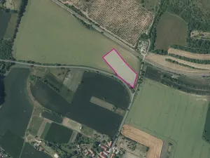 Prodej pole, Děčany, 8110 m2