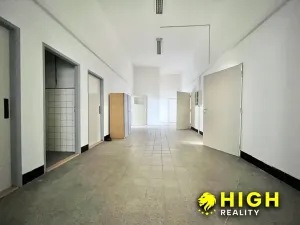 Pronájem kanceláře, Dýšina, 490 m2