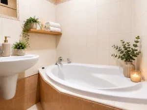 Pronájem bytu 4+1, Hradec Králové - Moravské Předměstí, Vysocká, 88 m2
