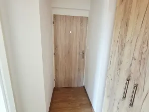 Pronájem bytu 1+kk, Praha - Žižkov, Jeseniova, 25 m2