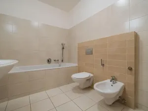 Pronájem bytu 4+1, Praha - Smíchov, Štefánikova, 147 m2