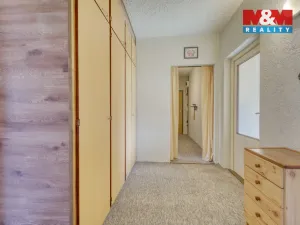 Prodej bytu 3+1, Žlutice, Pod Strání, 75 m2
