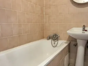 Prodej bytu 2+kk, Praha - Lhotka, Novodvorská, 41 m2