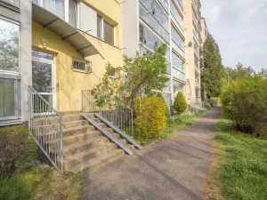 Prodej bytu 2+kk, Praha - Lhotka, Novodvorská, 41 m2