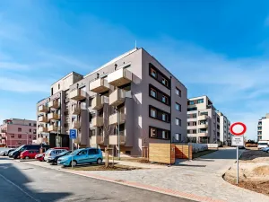 Pronájem bytu 2+kk, Praha - Malešice, Univerzitní, 53 m2