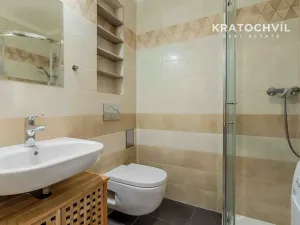 Pronájem bytu 1+kk, Praha - Bubeneč, Korunovační, 32 m2