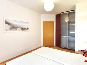Pronájem bytu 3+kk, Praha - Libeň, Nad Okrouhlíkem, 92 m2