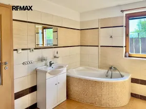 Prodej rodinného domu, Nadryby, 170 m2