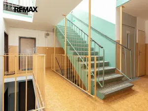 Pronájem bytu 1+1, Praha - Kobylisy, Jelínkova, 33 m2