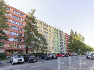 Pronájem bytu 2+kk, Praha - Prosek, Zárybská, 41 m2