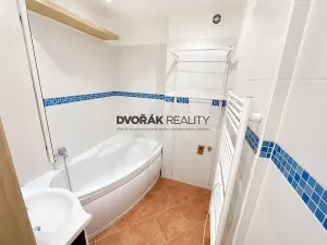 Pronájem bytu 2+kk, Karlík, K Třešňovce, 34 m2