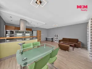 Prodej bytu 2+kk, Měchenice, Sloupecká, 64 m2