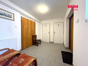 Prodej rodinného domu, Velké Žernoseky, 438 m2