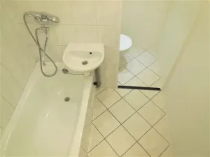 Pronájem bytu 1+kk, Zlín, Družstevní, 35 m2