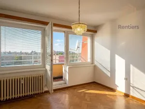 Prodej bytu 3+1, Kladno, nám. Edvarda Beneše, 52 m2