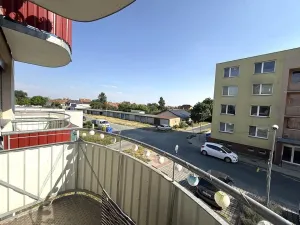 Pronájem bytu 2+1, Hrušovany u Brna, Sídliště, 58 m2