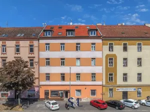 Prodej obchodního prostoru, Praha - Vysočany, Novovysočanská, 222 m2