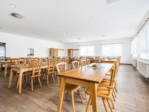 Prodej ubytování, Dobšice, Lahoferova, 218 m2