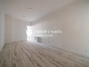 Prodej bytu 2+kk, Počenice-Tetětice - Počenice, 33 m2