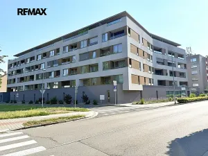 Prodej bytu 4+kk, Pardubice, Husova, 93 m2