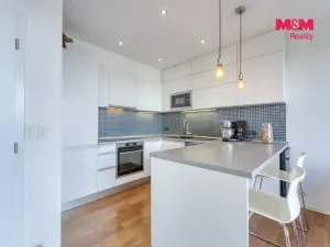 Prodej bytu 3+kk, Praha - Vysočany, Sousedíkova, 72 m2