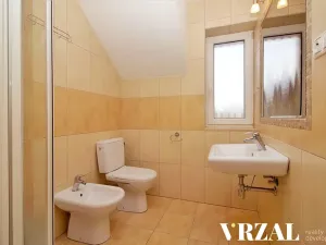 Prodej vícegeneračního domu, Tursko, Ke Statkům, 189 m2