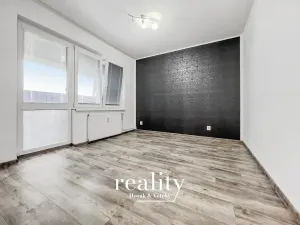 Prodej bytu 2+1, Hevlín, 48 m2