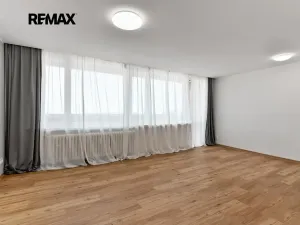 Prodej bytu 3+1, Praha - Michle, Pod dálnicí, 70 m2