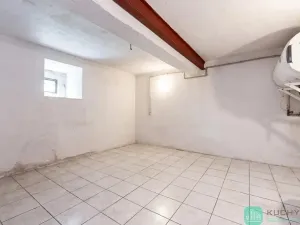 Prodej vícegeneračního domu, Hrob, 346 m2
