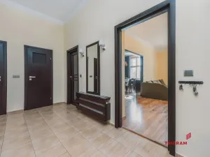 Pronájem bytu 2+1, Hradec Králové, Eliščino nábřeží, 80 m2