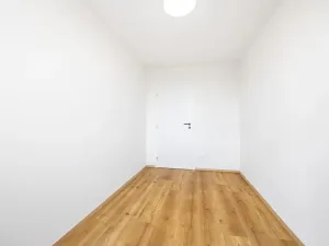Prodej bytu 4+kk, Praha - Troja, Svídnická, 90 m2