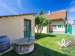 Prodej rodinného domu, Břežany II, 100 m2