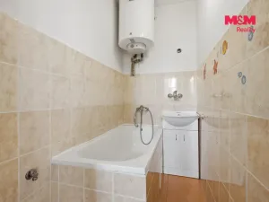 Prodej bytu 2+1, Louny, Jarošova, 50 m2