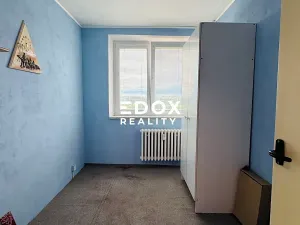 Prodej bytu 3+1, Říčany, Komenského náměstí, 64 m2