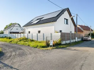 Prodej rodinného domu, Mělnické Vtelno - Radouň, Mělnická, 221 m2