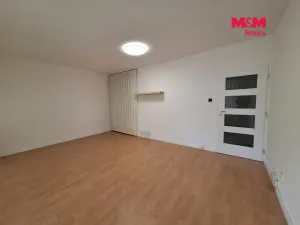 Pronájem bytu 1+kk, Chomutov, Březenecká, 30 m2