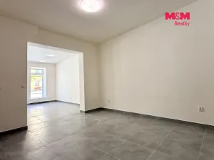 Pronájem obchodního prostoru, Kladno, T. G. Masaryka, 80 m2