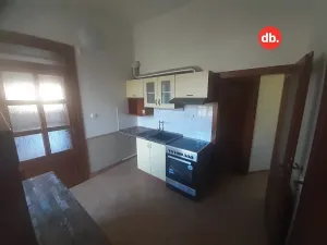 Pronájem bytu 2+1, Blšany u Loun, 75 m2