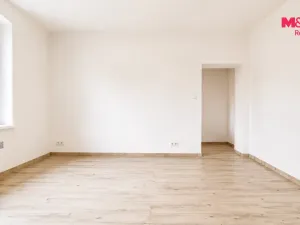 Pronájem bytu 2+kk, Karlovy Vary, Plzeňská, 44 m2