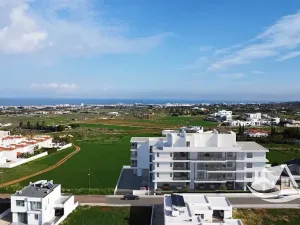 Prodej bytu 2+1, Paralimni, Kypr, 74 m2