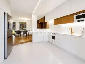 Prodej rodinného domu, Zvole, Hlavní, 378 m2