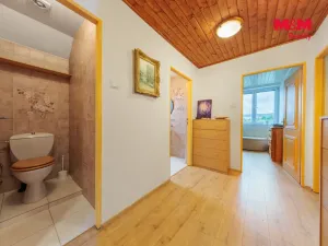 Prodej činžovního domu, Karlovy Vary - Dvory, V Lučinách, 330 m2