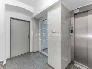 Prodej činžovního domu, Praha - Nové Město, Na bojišti, 805 m2
